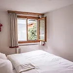 Chesa Vadret By Interhome Apartman *