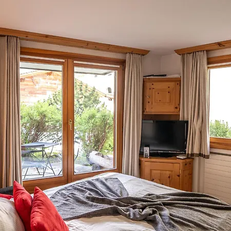 Chesa Vadret By Interhome