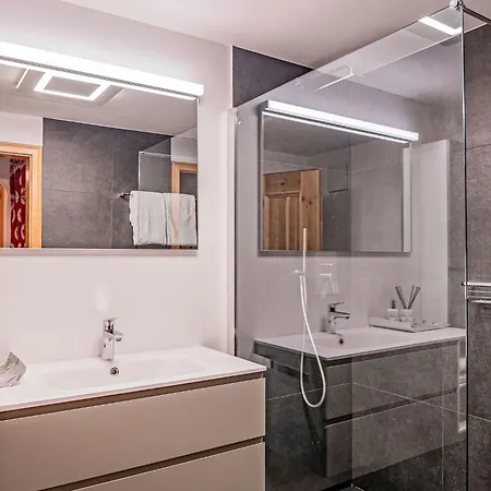 Chesa Vadret By Interhome