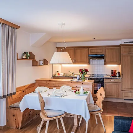 Chesa Vadret By Interhome *