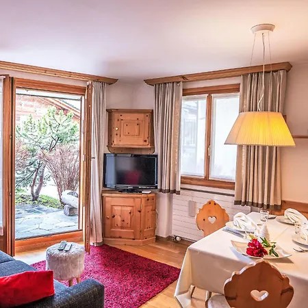 아파트 Chesa Vadret By Interhome 주를레