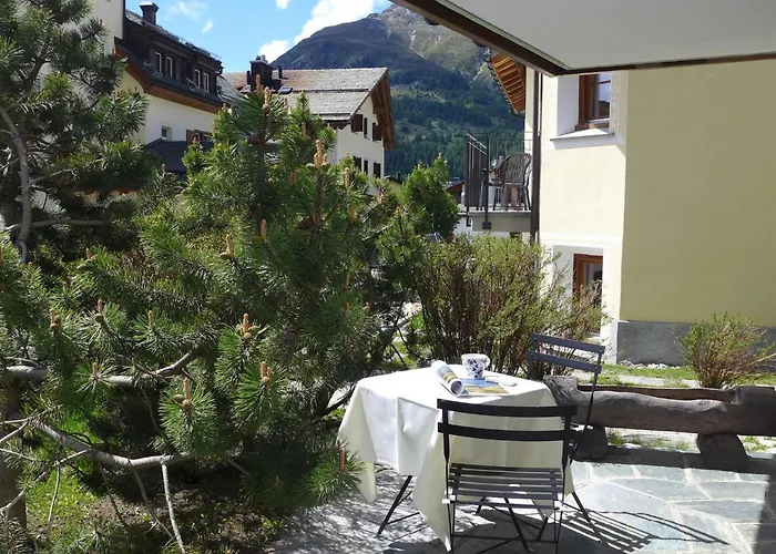 Chesa Vadret By Interhome Daire Surlej