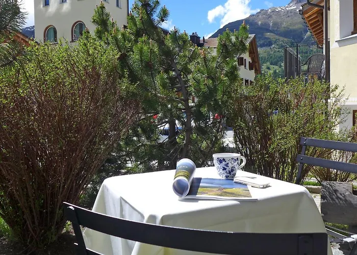 Chesa Vadret By Interhome Apartamento *